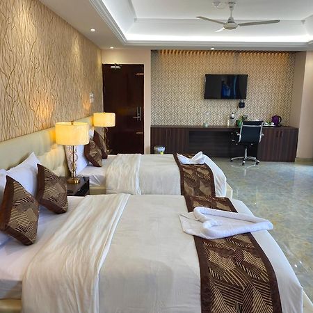 Hotel Valentino Noakhali 外观 照片