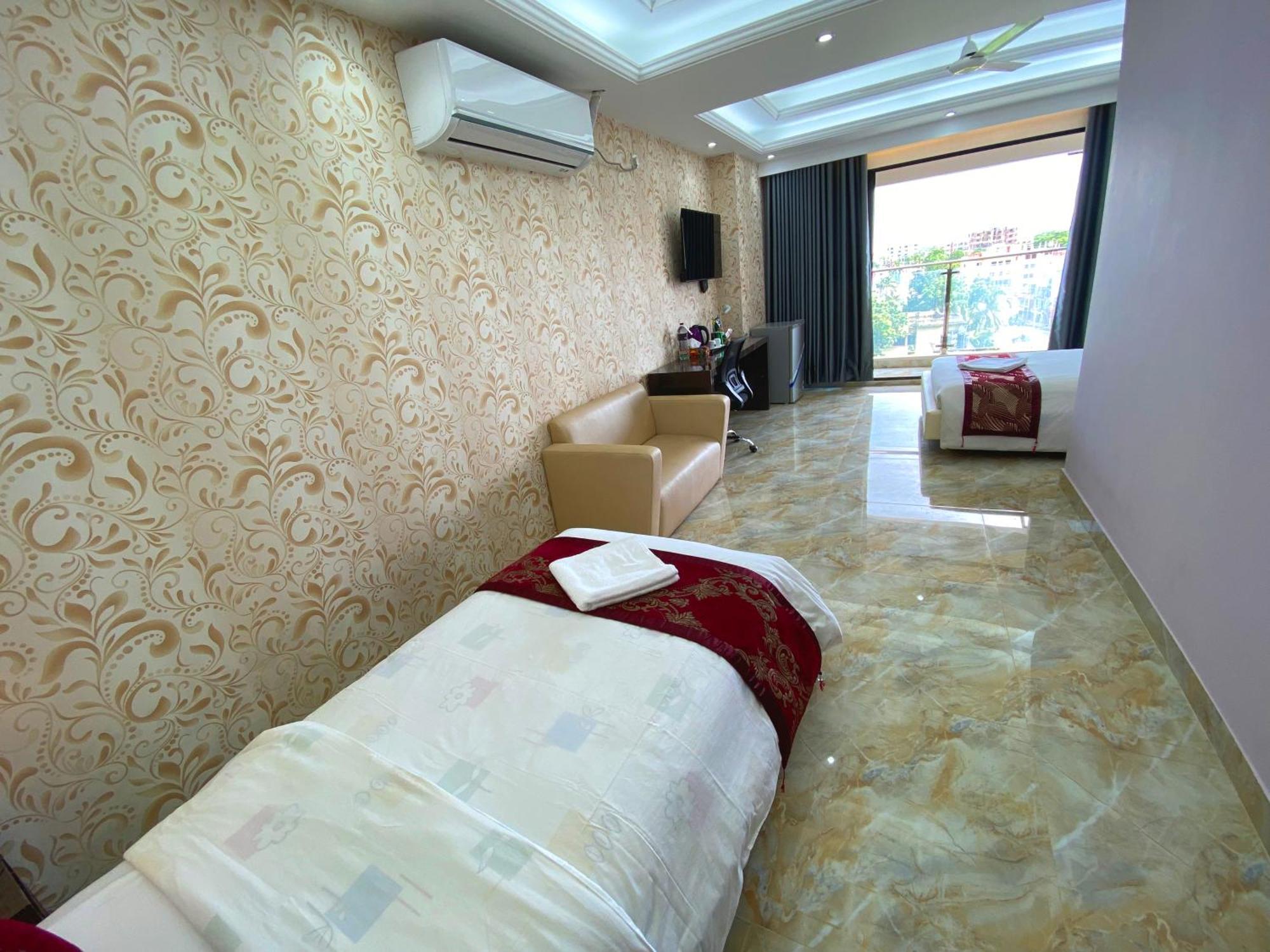 Hotel Valentino Noakhali 外观 照片