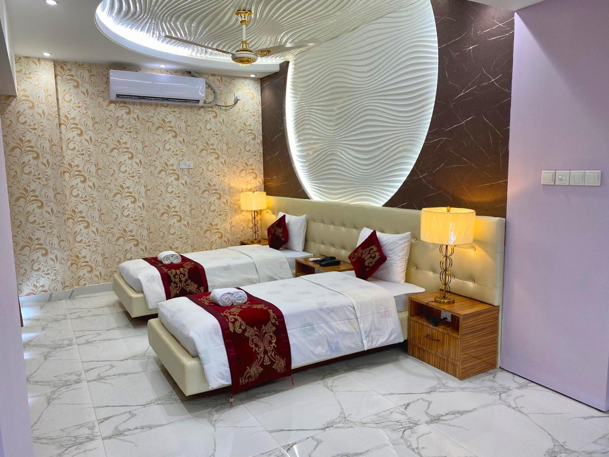 Hotel Valentino Noakhali 外观 照片