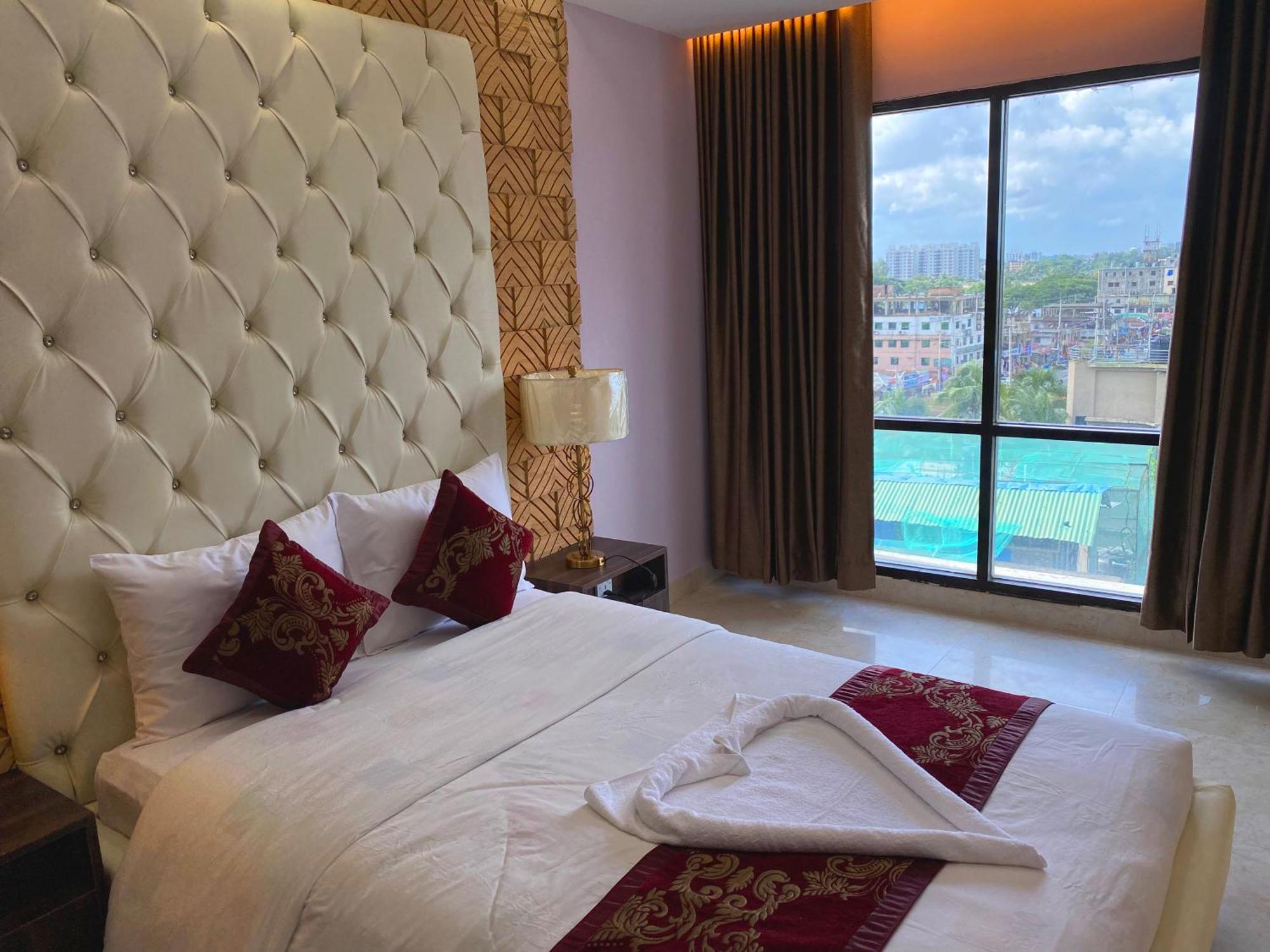 Hotel Valentino Noakhali 外观 照片