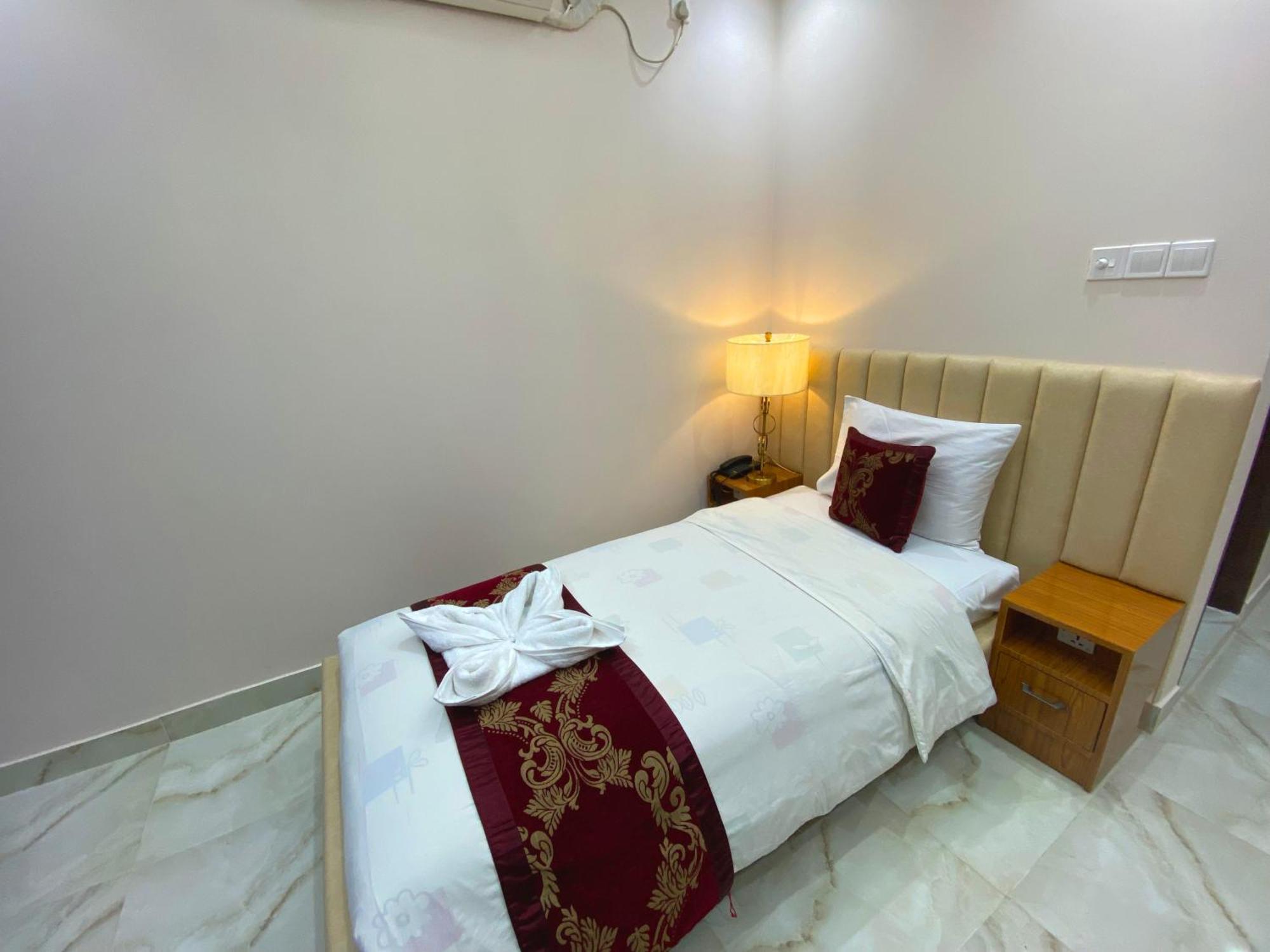 Hotel Valentino Noakhali 外观 照片