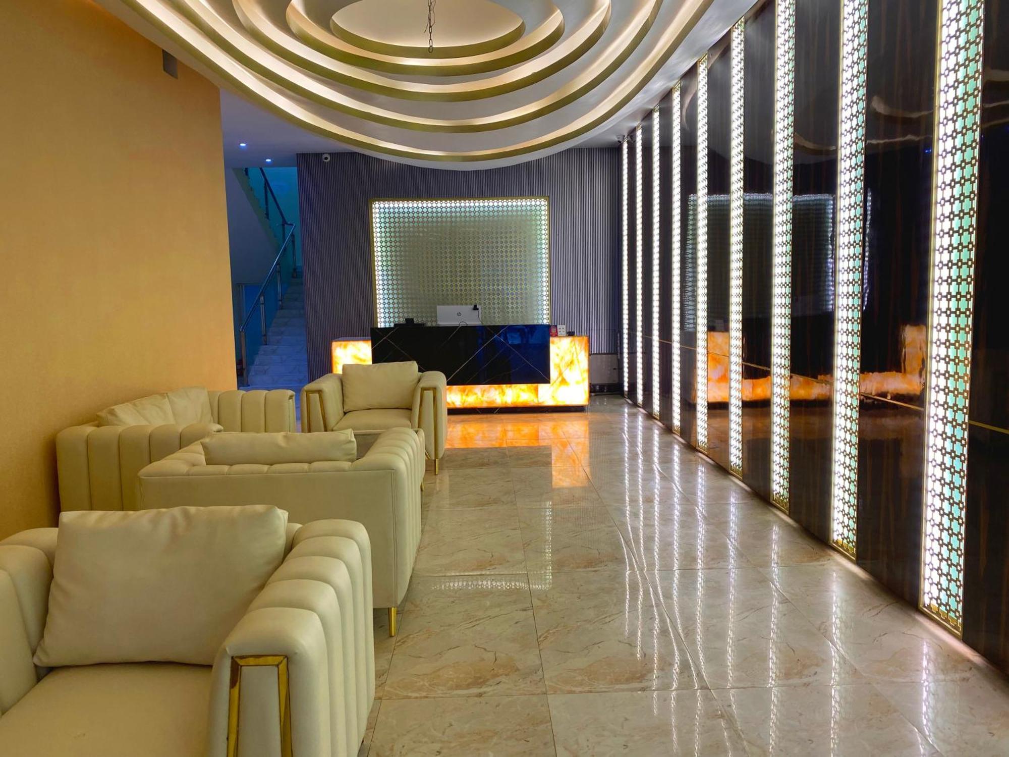Hotel Valentino Noakhali 外观 照片
